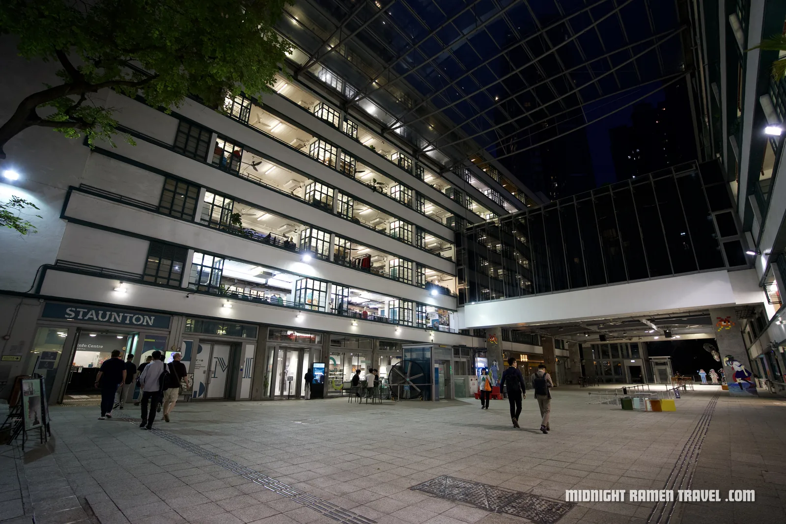 hong kong pmq at night